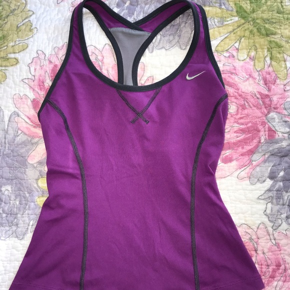 nike tank top with built in bra